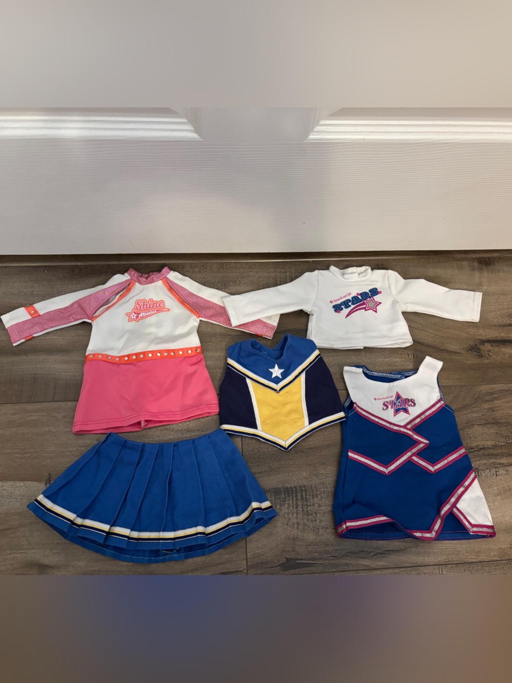 American Girl Doll Cheerleading outfits, read
